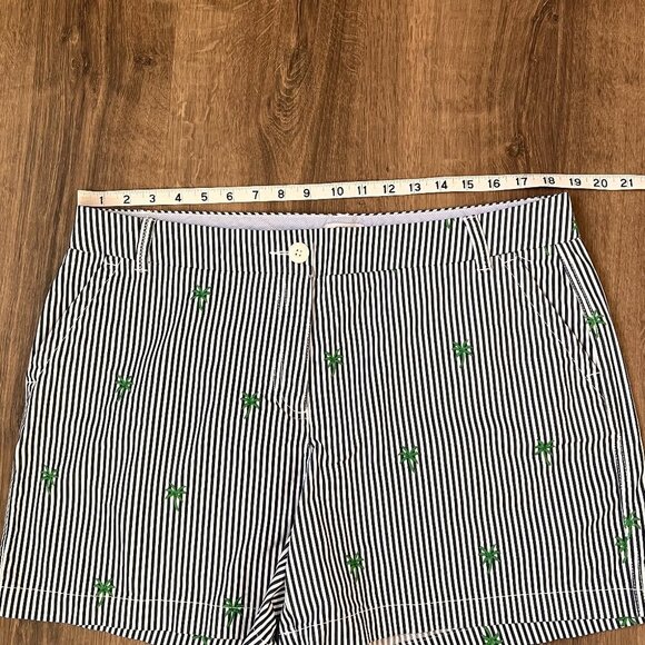Crown & Ivy Caroline Blue Pin Stripe Palm Tree Shorts Sz 14 - Picture 7 of 12